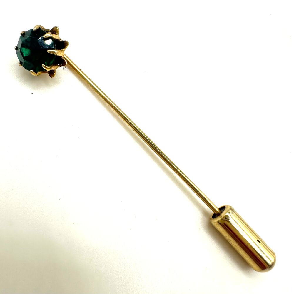 Vintage gold tone emerald green rhinestone lapel hat stick pin brooch 2"